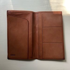 **VINTAGE** Coach Leather Passport Wallet